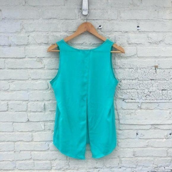 Express Scoop Neck Back Slit Tank Top Aqua Size Medium - Picture 2 of 7